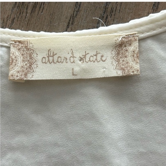 Altar'd State cream color women's top size L - Picture 4 of 5